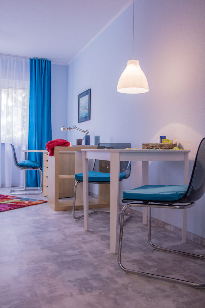 Ess & Arbeitsecke Apartment Türkis - Pension-Wildau